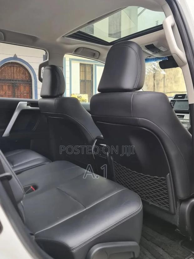 Toyota Land Cruiser Prado 2.8 2019 White