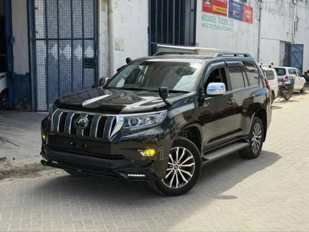 Toyota Land Cruiser Prado 2.8 2018 Black