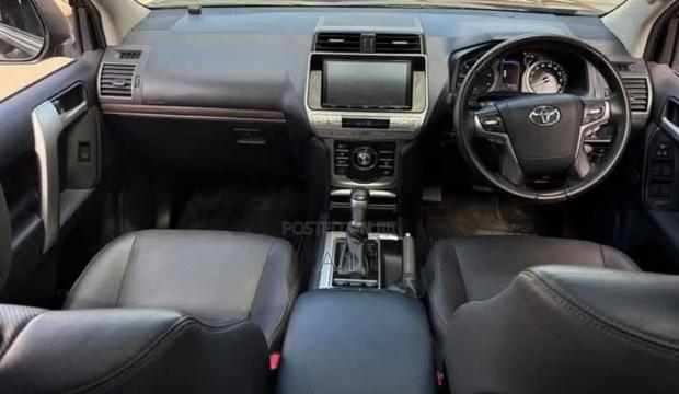 Toyota Land Cruiser Prado 2.8 2018 Black