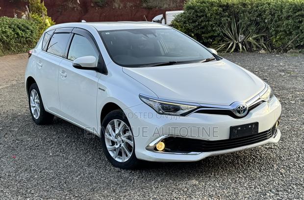 Toyota Auris 2017 White