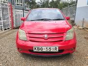 Toyota IST 2004 Red for sale