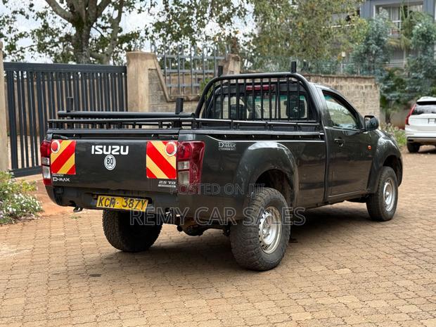 Isuzu D-MAX 2017 Gray