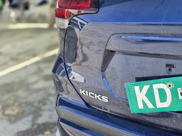 Nissan Kicks 2020 Blue