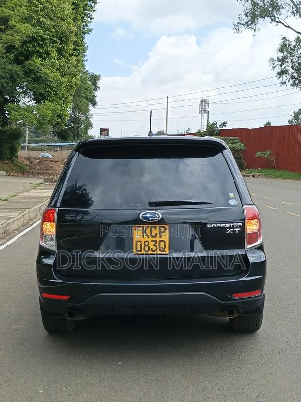Subaru Forester 2011 Gray
