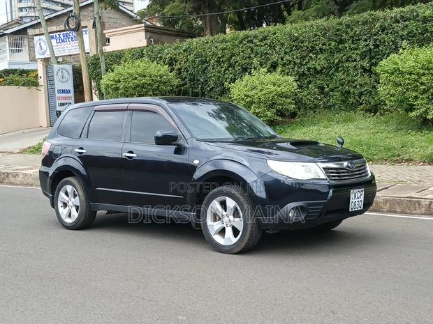 Subaru Forester 2011 Gray