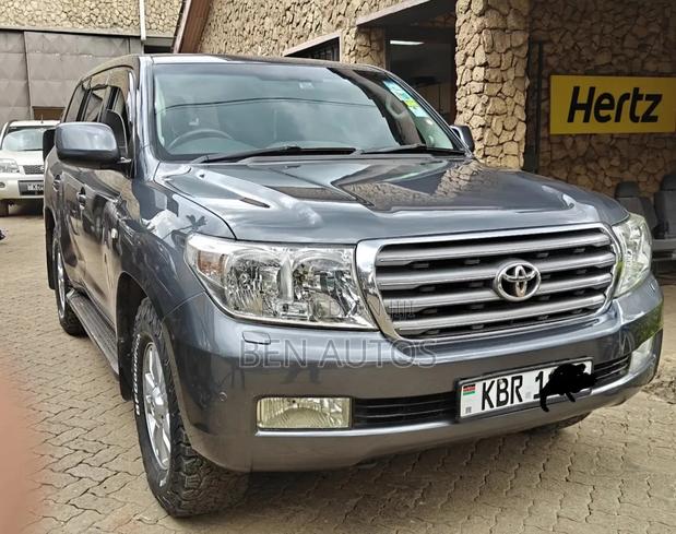 Toyota Land Cruiser 4.5 V8 VXR 2011 Gray