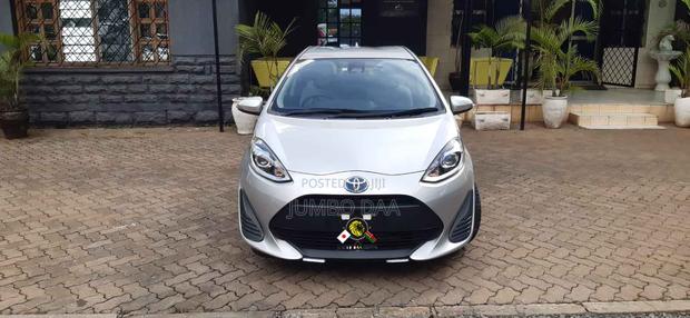 Toyota Aqua 2017 Silver