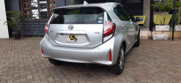 Toyota Aqua 2017 Silver
