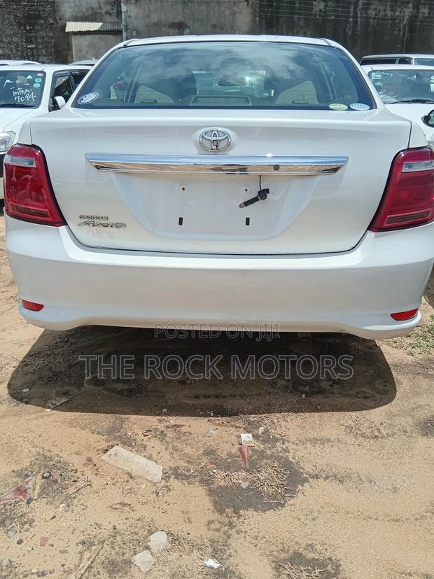Toyota Axio 2018 White