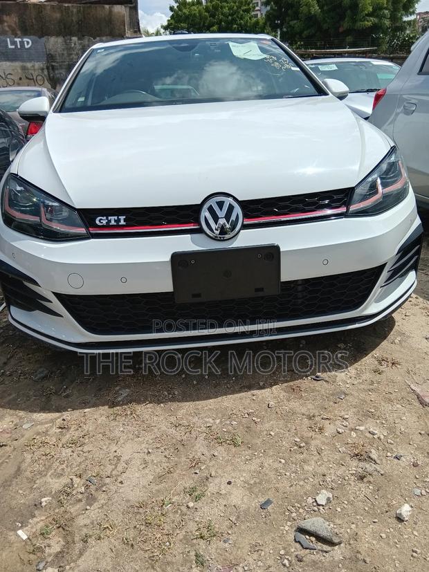 Volkswagen Golf GTI 2015 White