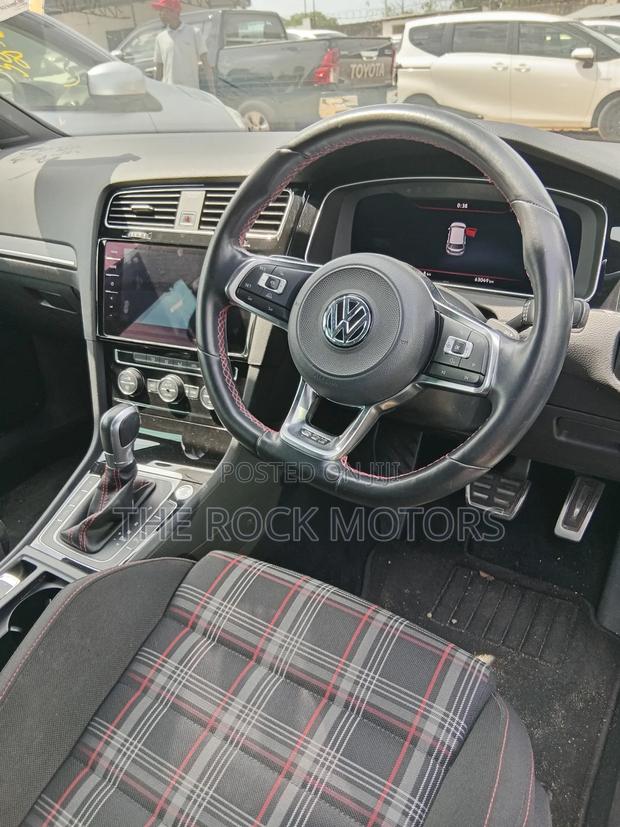 Volkswagen Golf GTI 2015 White