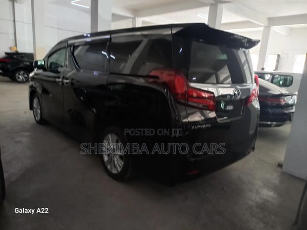 Toyota Alphard 2.5 Petrol FWD 2019 Black