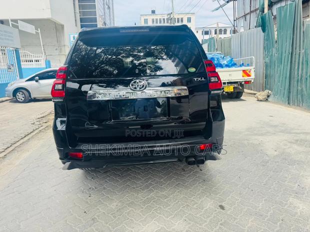 Toyota Land Cruiser Prado 2020 Black