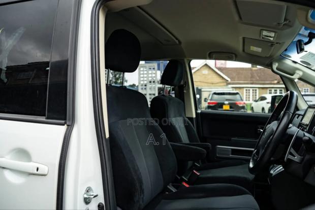 Mitsubishi Delica 2019 White