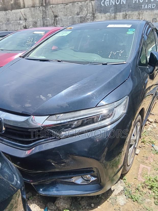 Honda Shuttle 2018 Blue