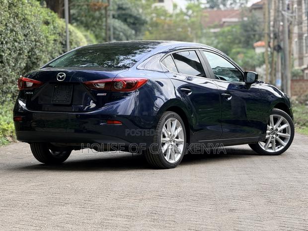 Mazda Axela 2018 Blue