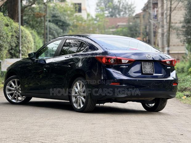 Mazda Axela 2018 Blue