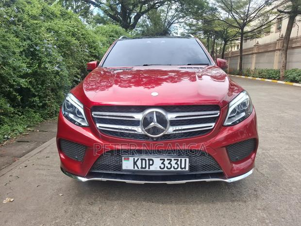 Mercedes-Benz GLE-Class GLE 350d 4MATIC 2016 Red