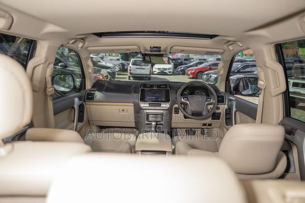 Toyota Land Cruiser Prado 2.8 2021 White