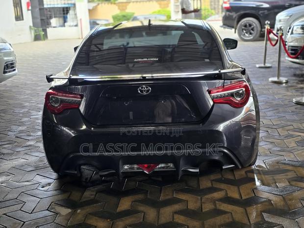 Toyota GT86 GT 2019 Gray