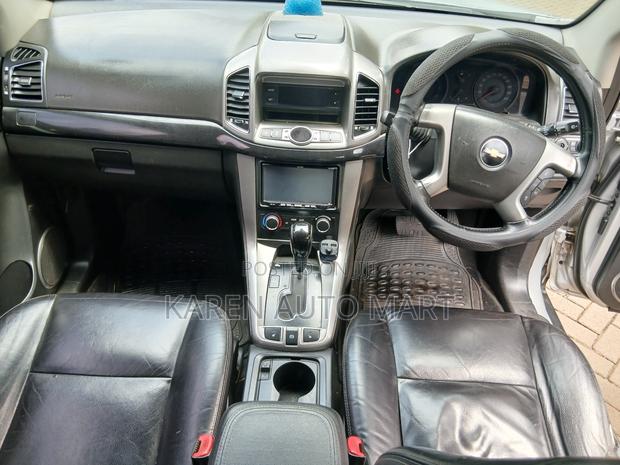 Chevrolet Captiva 2013 Silver