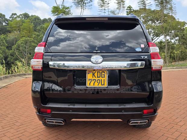 Toyota Land Cruiser Prado 2014 Black