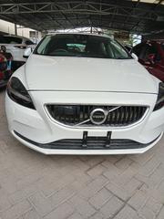 Volvo V40 2017 White for sale