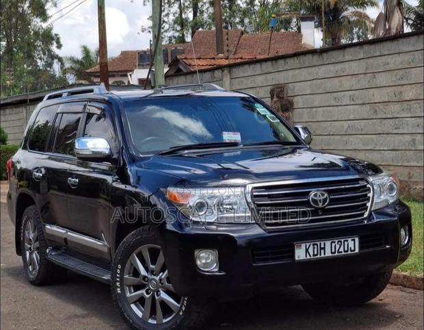 Toyota Land Cruiser 2015 Black