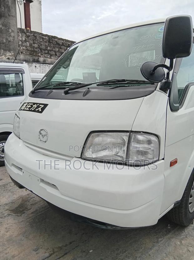 Mazda B 2019 White