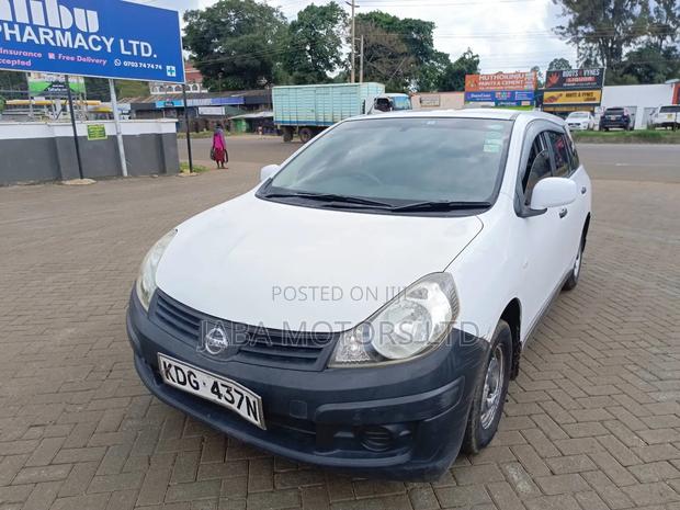 Nissan Advan 2014 White