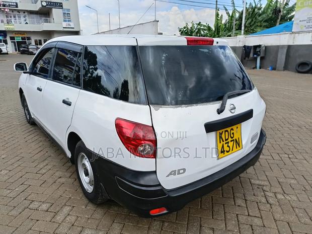 Nissan Advan 2014 White