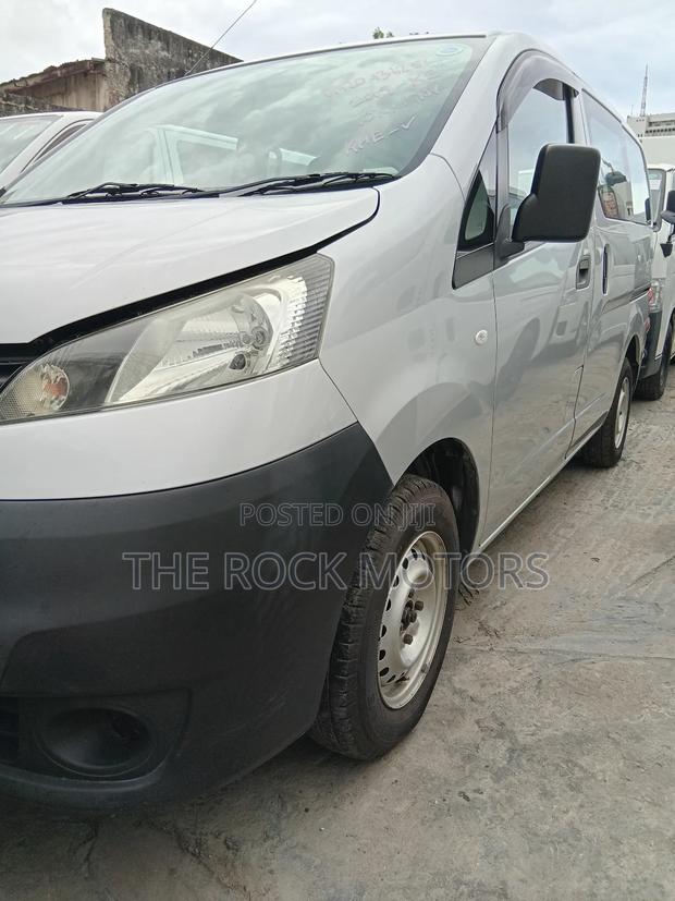 Nissan NV200 2020 Silver