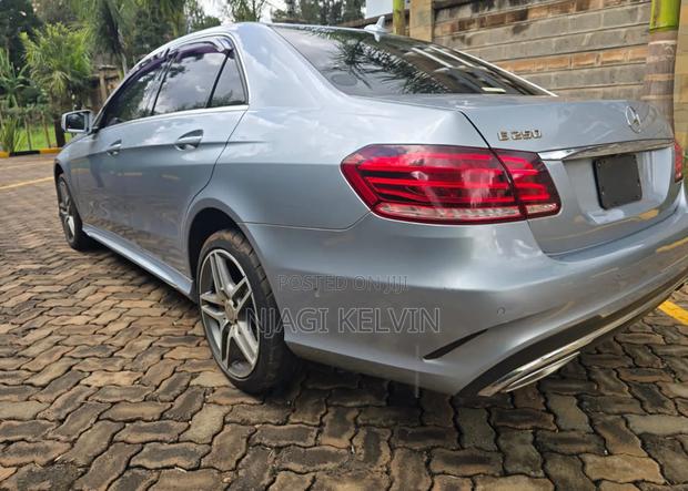 Mercedes-Benz E250 2016 Silver