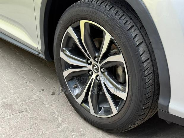 Lexus RX 300 2WD 2019 Silver