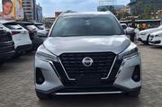 Nissan Kicks 2020 Silver for sale