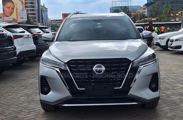 Nissan Kicks 2020 Silver