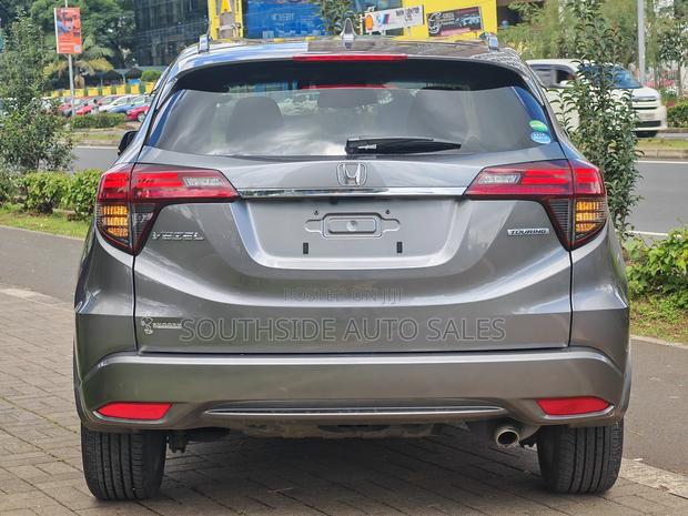 Honda Vezel 1.5 Hybrid 2WD 2019 Gray