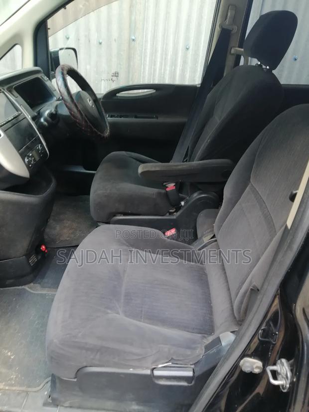Nissan Serena 2009 Black