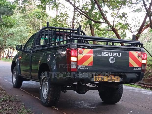 Isuzu D-MAX 2017 Black
