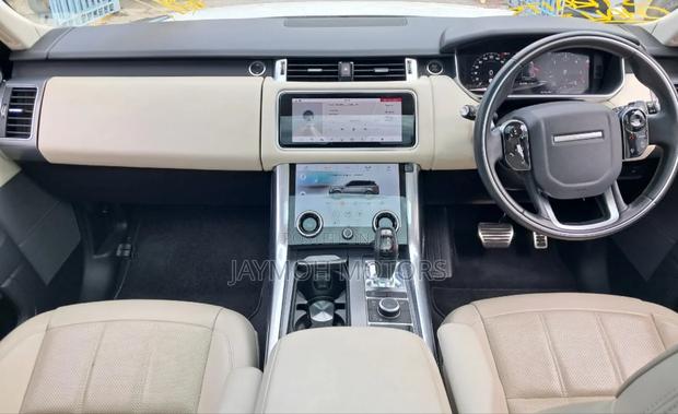 Land Rover Range Rover Sport 2019 White