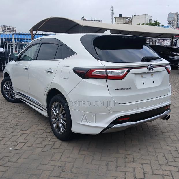 Toyota Harrier 2019 White