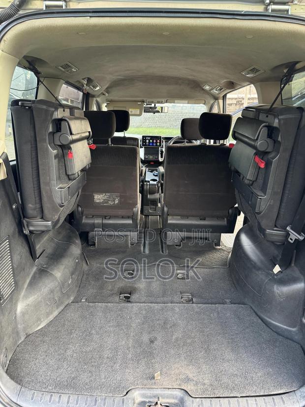 Nissan Serena 2009 Gray