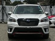 Subaru Forester 2019 White for sale