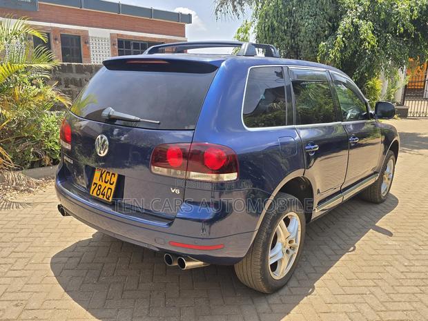 Volkswagen Touareg 2008 Blue