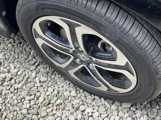 Honda Vezel 2019 Black