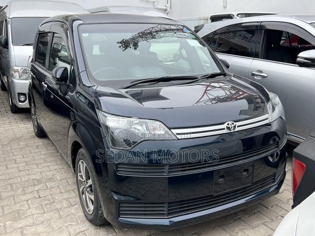 Toyota Spade 2019 Black