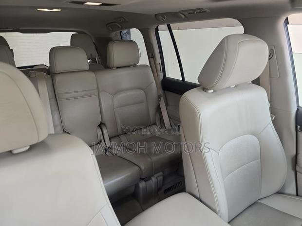 Toyota Land Cruiser 2021 Pearl