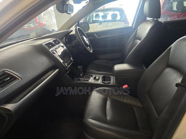 Subaru Outback 2019 Pearl