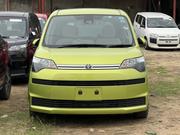 Toyota Spade 2019 Green for sale