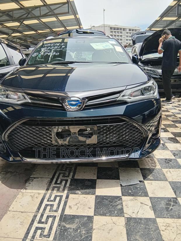 Toyota Corolla Fielder 2019 Blue